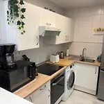 Laguna Haven Costa 2 Bedrooms, Beach, Swimming Pools, Wifi *